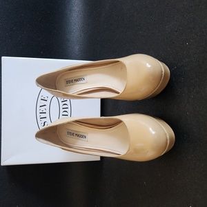 Steve Madden Bevv Blush Parent Leather heels